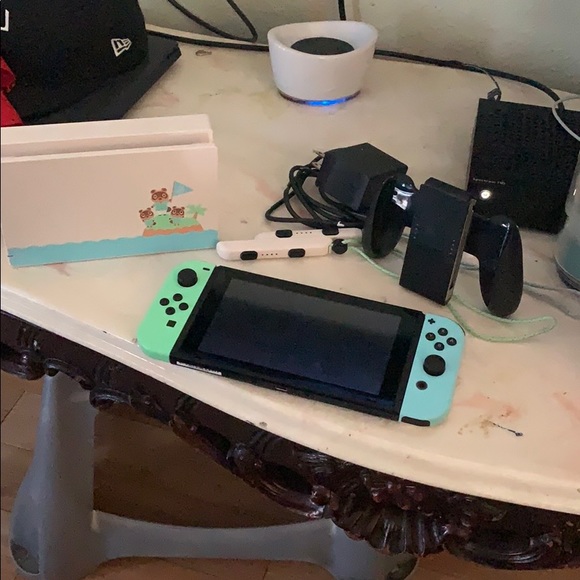 Nintendo switch - Picture 1 of 5